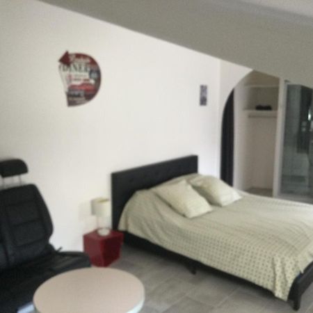 Castel&Letti Bed & Breakfast Agde Bagian luar foto