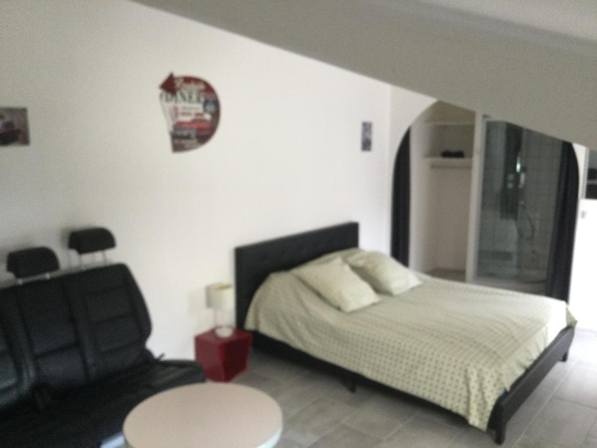 Castel&Letti Bed & Breakfast Agde Bagian luar foto